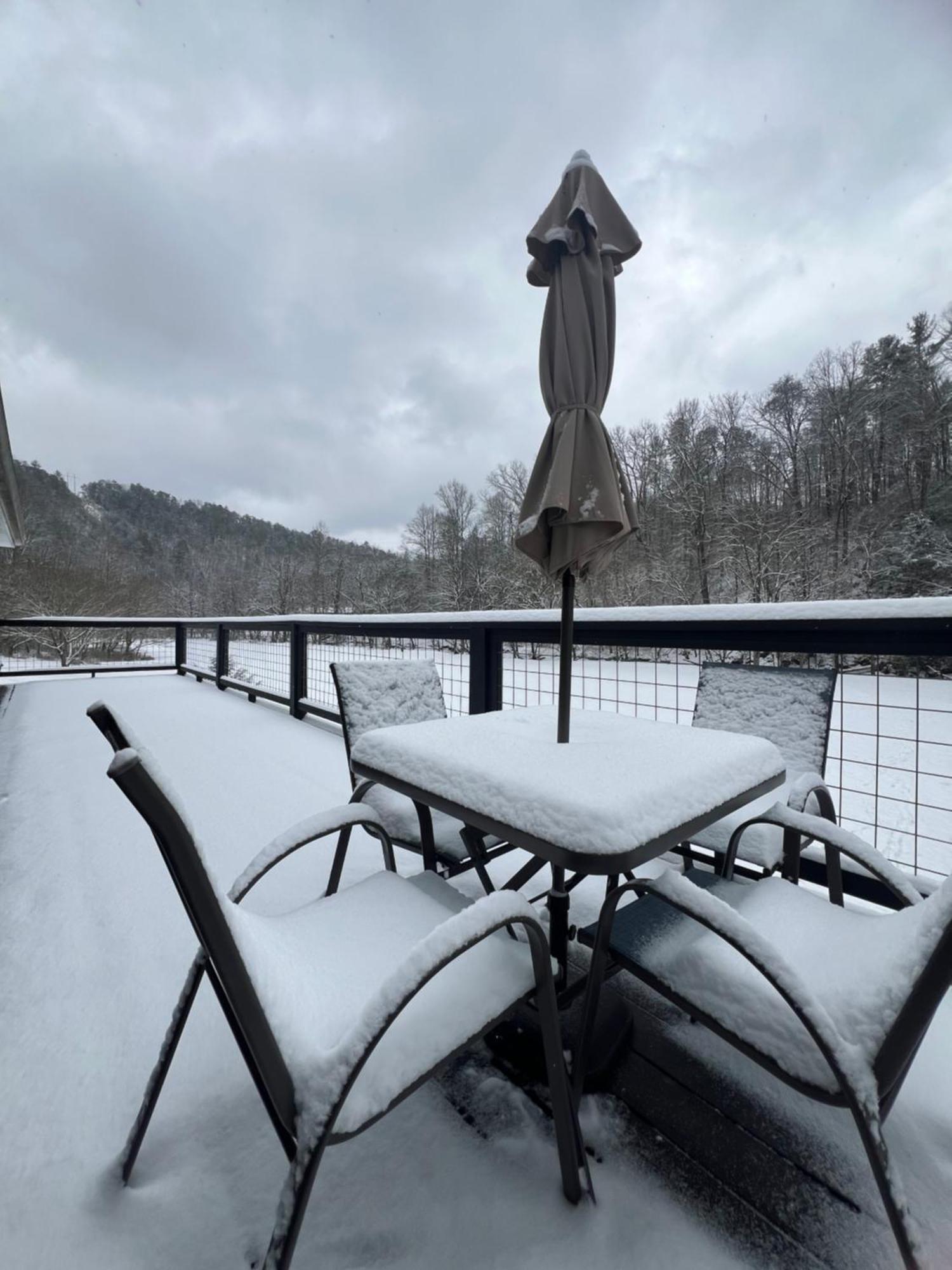 Firefly Fields 2-Acres With Guest House, Game Room, Mountain & River Views Sevierville Exterior foto